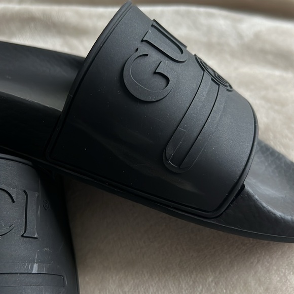 Gucci Logo Slide Rubber Black. Size 8 - Picture 7 of 16